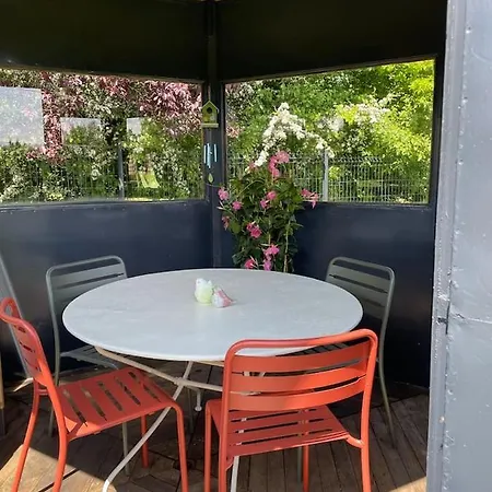 Avec La Roseliere Holiday home