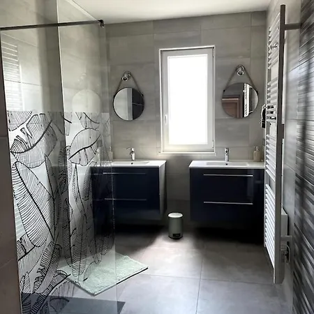 Holiday home Avec La Roseliere Rhodes